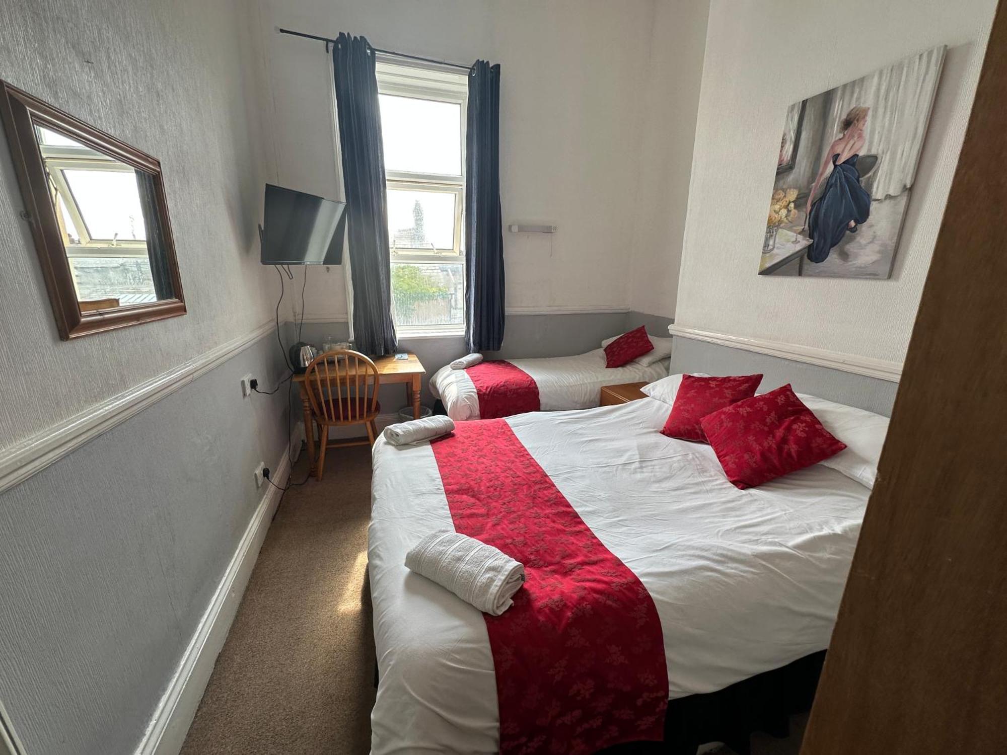 Tuxford House — Photos 1